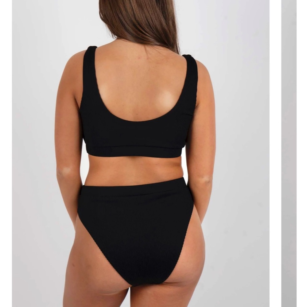 NWT BLUSHING BRUNETTE SUNSET SECRETS BLACK XL BIKINI SET NWT - Picture 2 of 6